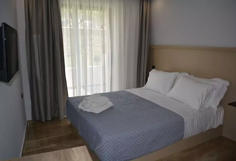 Aianteion Bay Luxury Hotel & Suites