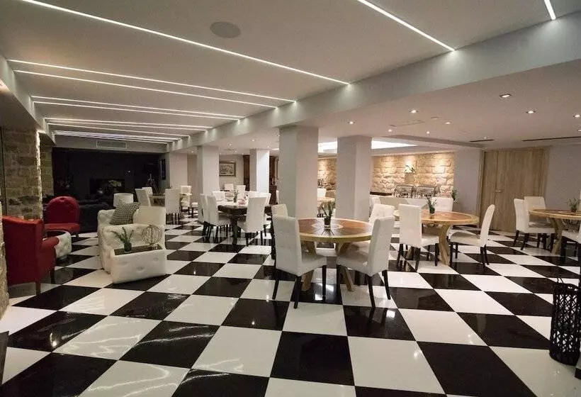 Aianteion Bay Luxury Hotel & Suites