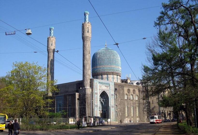 Отель Grand On Kronverkskiy