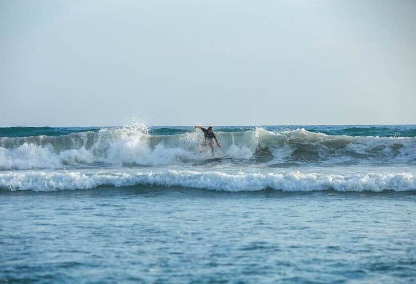 فندق Top Secret Beach