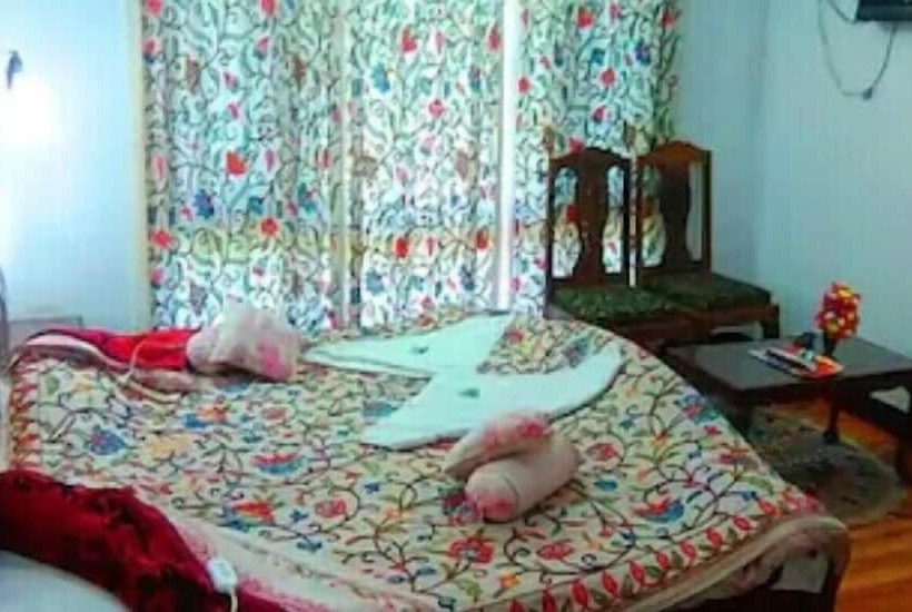 Magic Himalayan Cottage