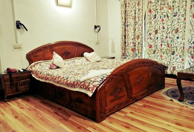 Magic Himalayan Cottage