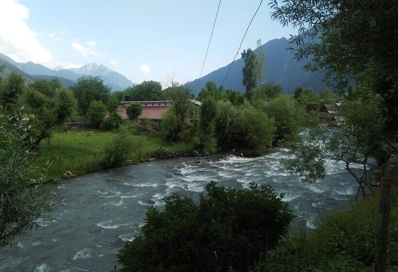 Magic Himalayan Cottage