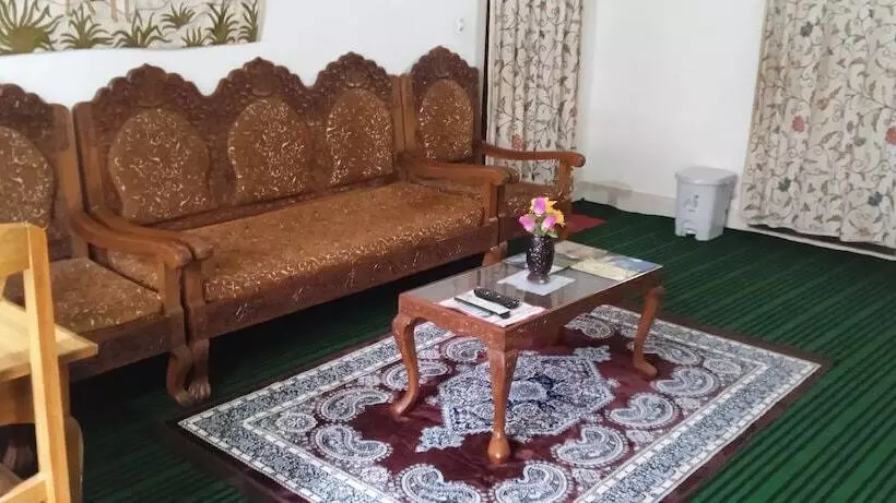 Magic Himalayan Cottage