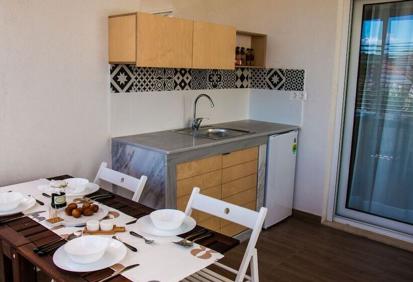 Pensjonat Aristotelia Gi