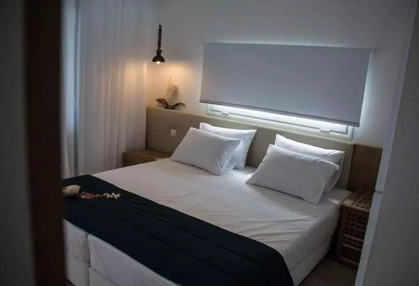 Majatalo Aristotelia Gi