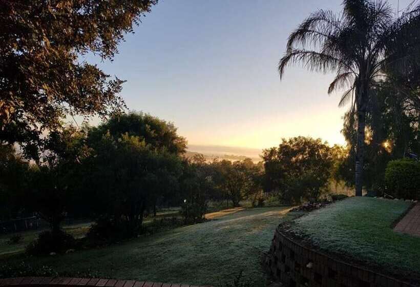 펜션 Engedi Retreat