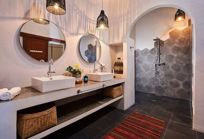 פנסיון Lila Boutik Residence