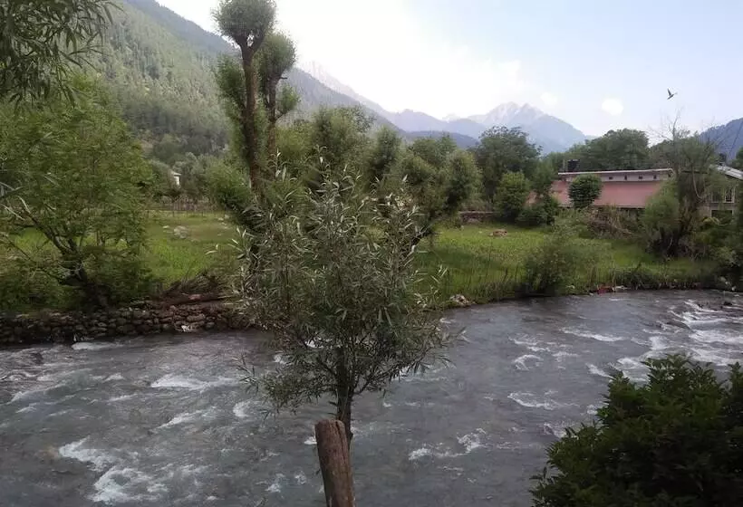 Magic Himalayan Cottage