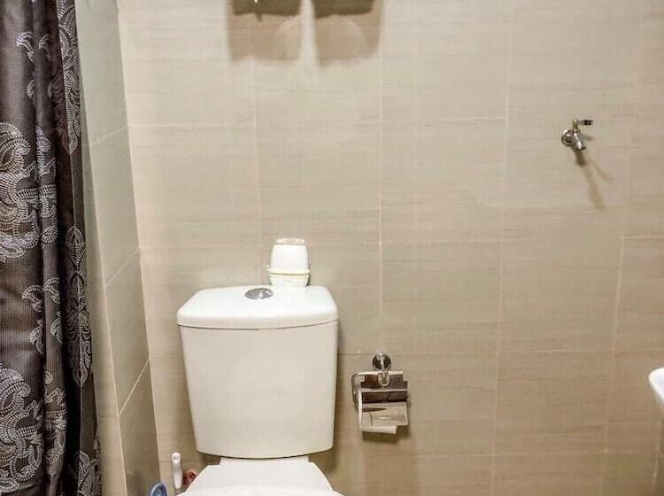 Usp Suites At Shore Residences