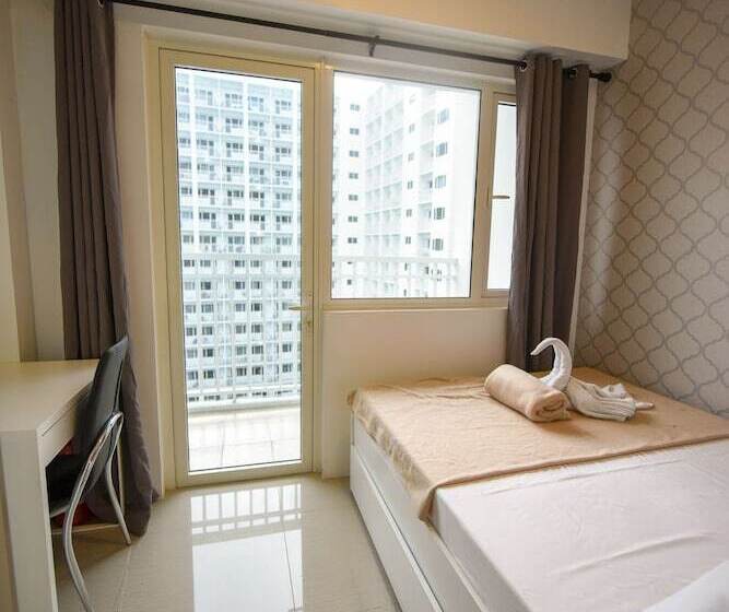 Usp Suites At Shore Residences