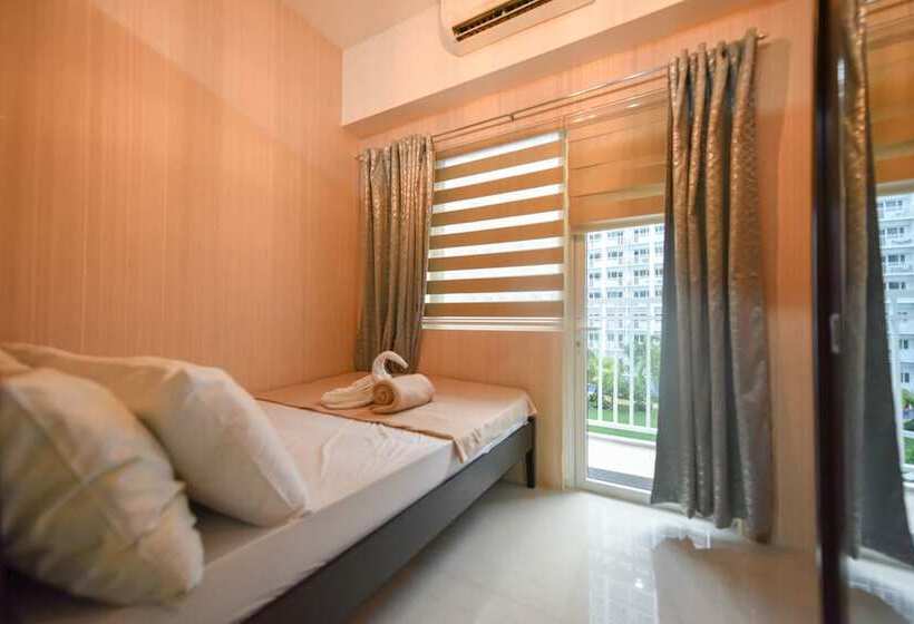 Usp Suites At Shore Residences