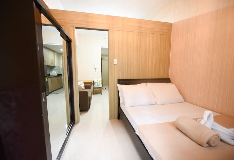 Usp Suites At Shore Residences