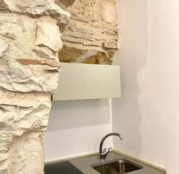 ベッドアンドブレックファースト Altrelli Rooms