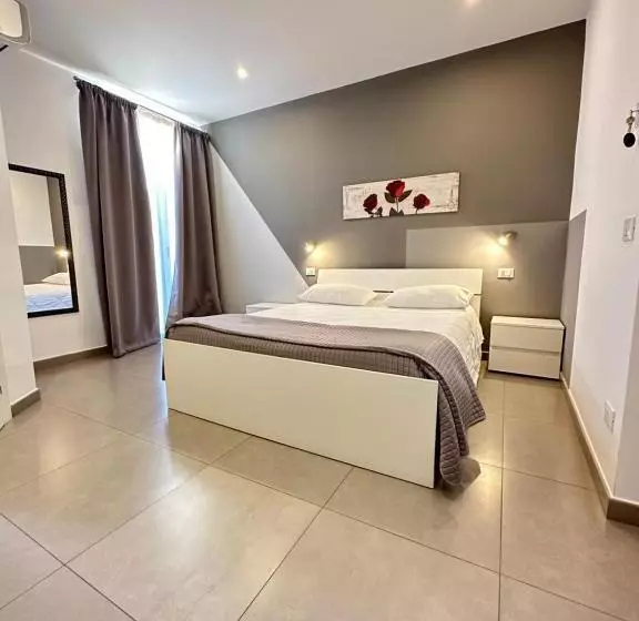 ベッドアンドブレックファースト Le Tre Rose