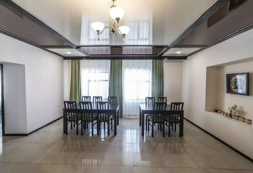 ホテル Gorskiy Dom