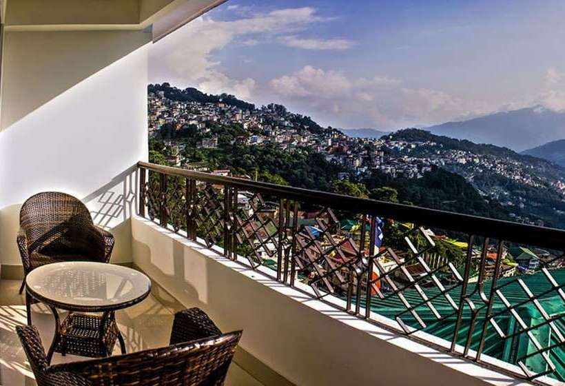 ホテル Jain Group Royal Orchid & Spa