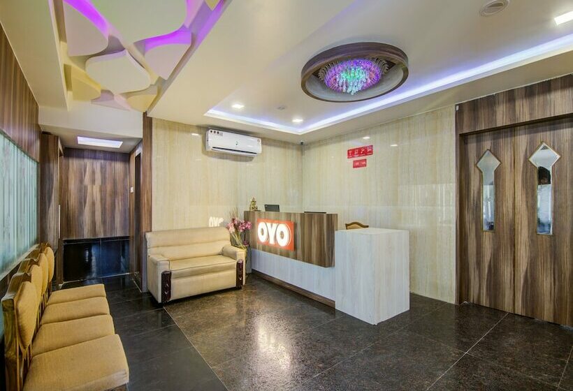 هتل Ruchi By Oyo Rooms