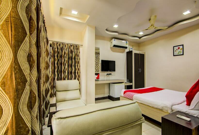 هتل Ruchi By Oyo Rooms