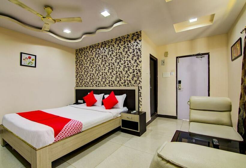 هتل Ruchi By Oyo Rooms