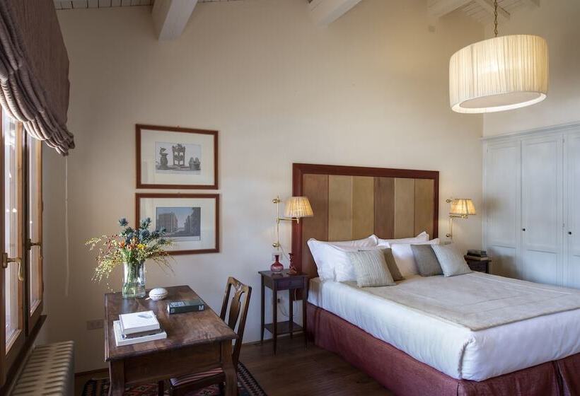 Сельский отель Viesca Suites & Villas Il Borro Toscana