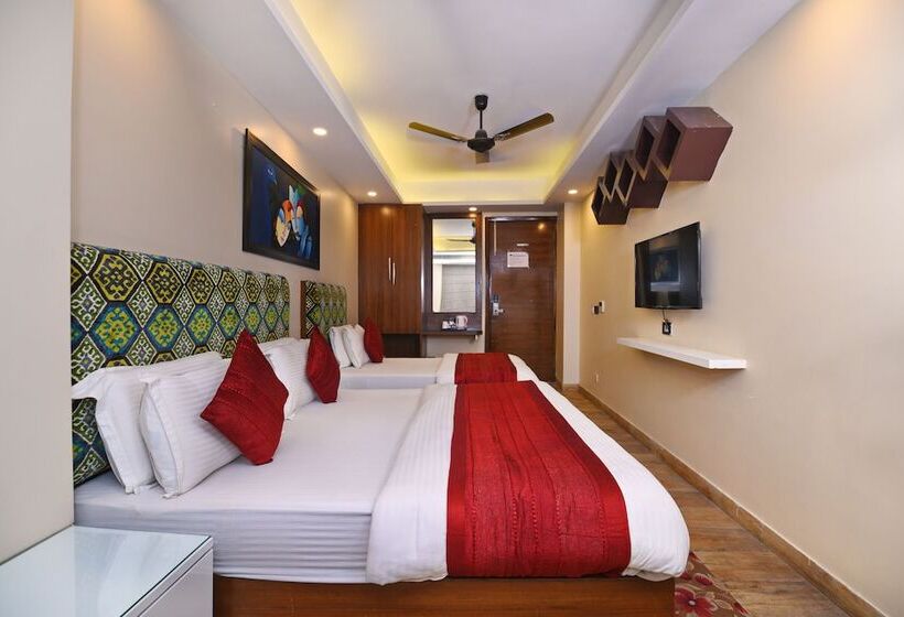 Staybook Hotel Nitya Maharani Free Airport Pickup