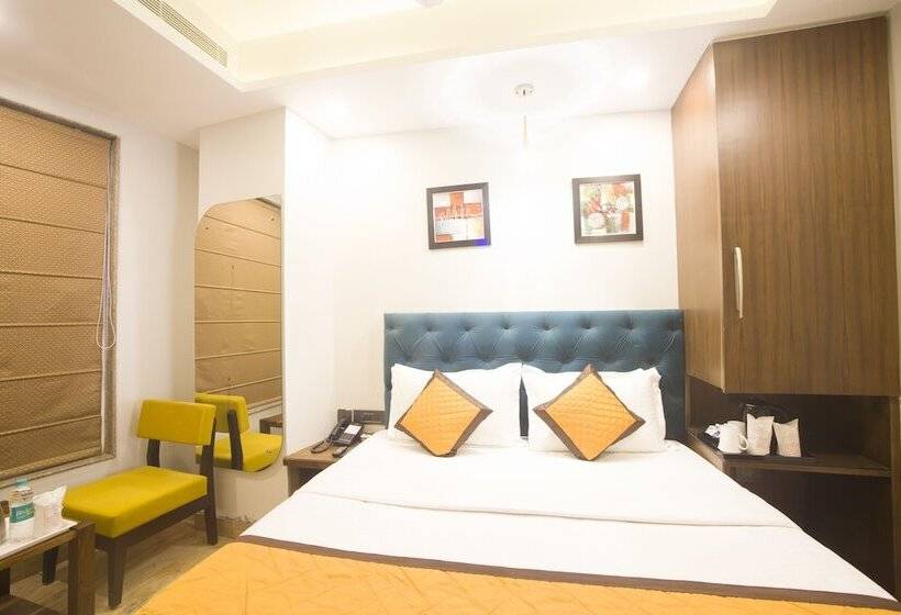 Staybook Hotel Nitya Maharani Free Airport Pickup