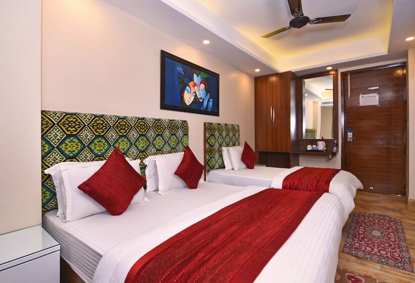 Staybook Hotel Nitya Maharani Free Airport Pickup