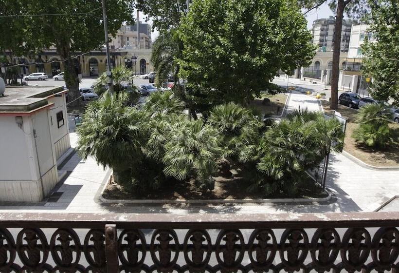 تختخواب و صبحانه Palazzo 900