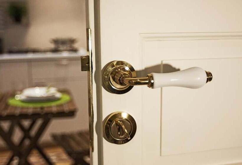 تختخواب و صبحانه Palazzo 900