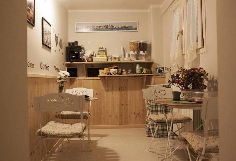 تختخواب و صبحانه Palazzo 900