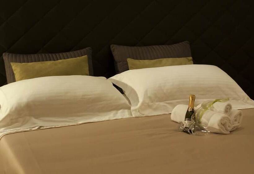 تختخواب و صبحانه Palazzo 900