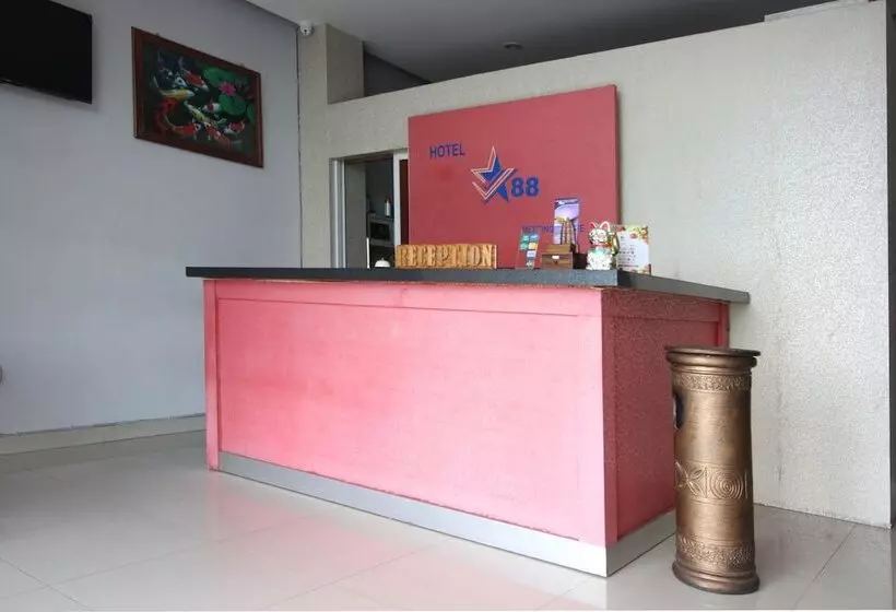 هتل Reddoorz Near Stpn Jogja