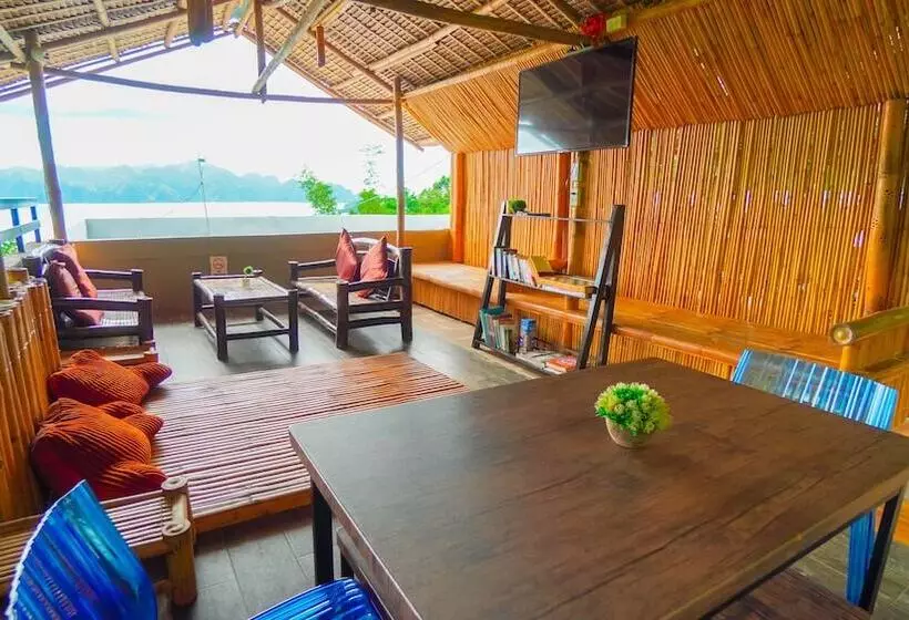 Hotelli The Ridge Coron