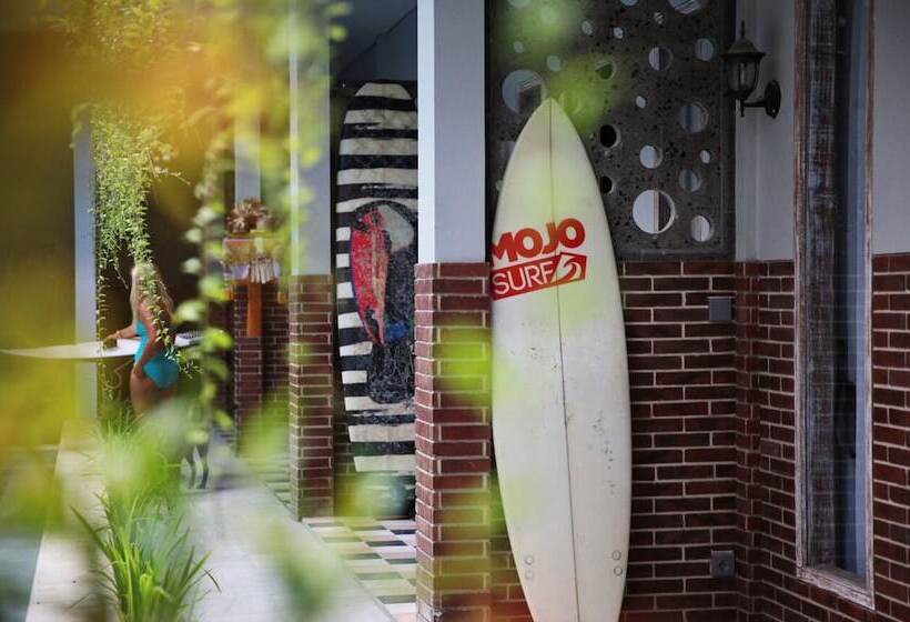 Mojosurf Camp Canggu Hostel