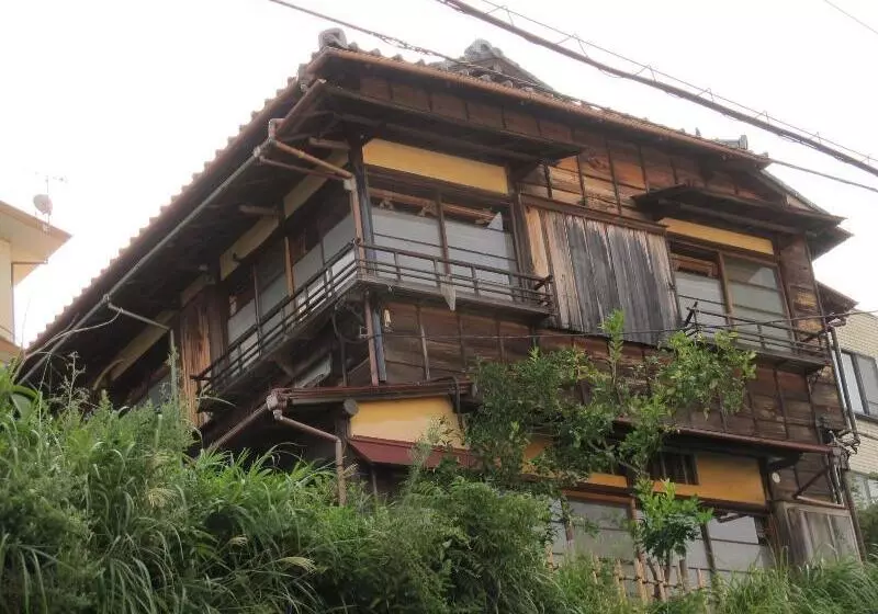 پانسیون Atami Ikyuan 熱海一休庵