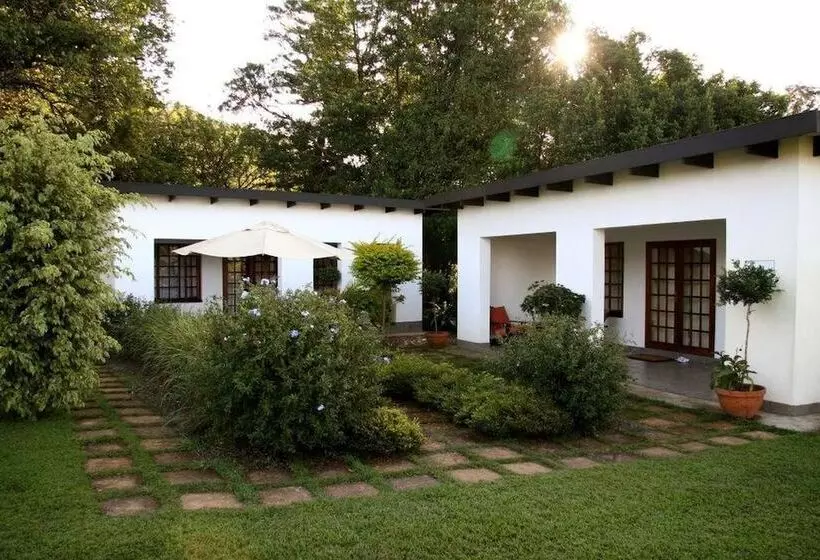 پانسیون Plumbago guest house