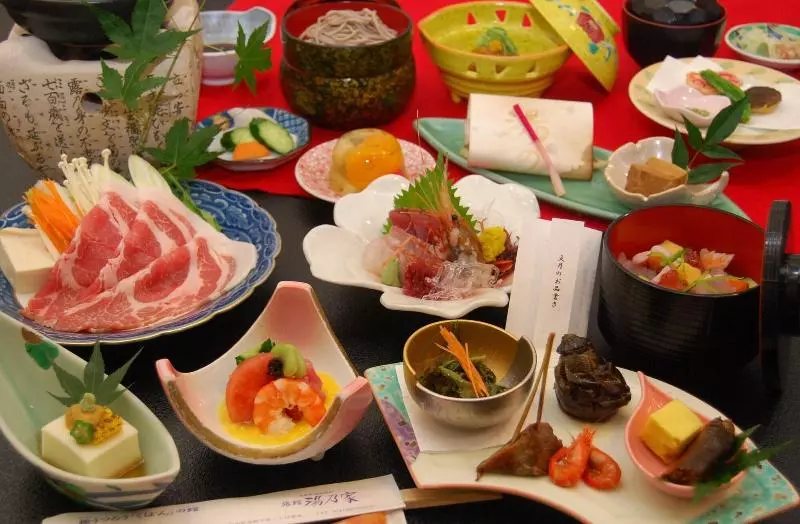 旅館 Yunoya
