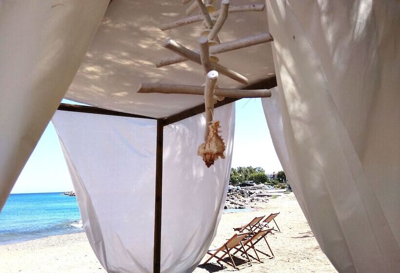 Sarantakis Apartments