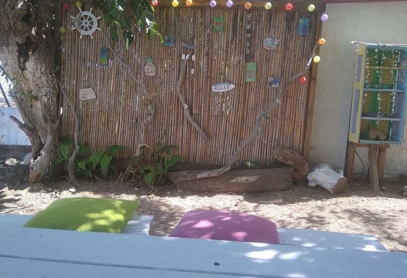 Sarantakis Apartments