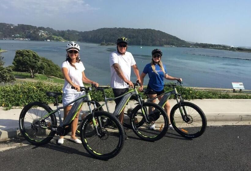 Southbound Escape At The Wharf