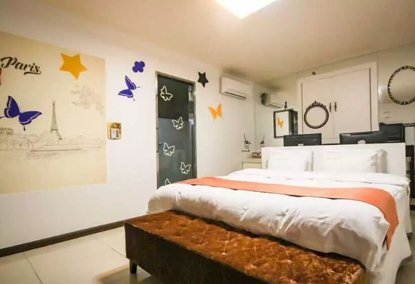 Beauty Motel