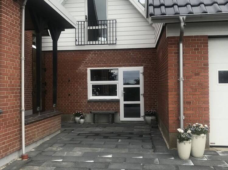 Bed and Breakfast Hilmors Overnatning