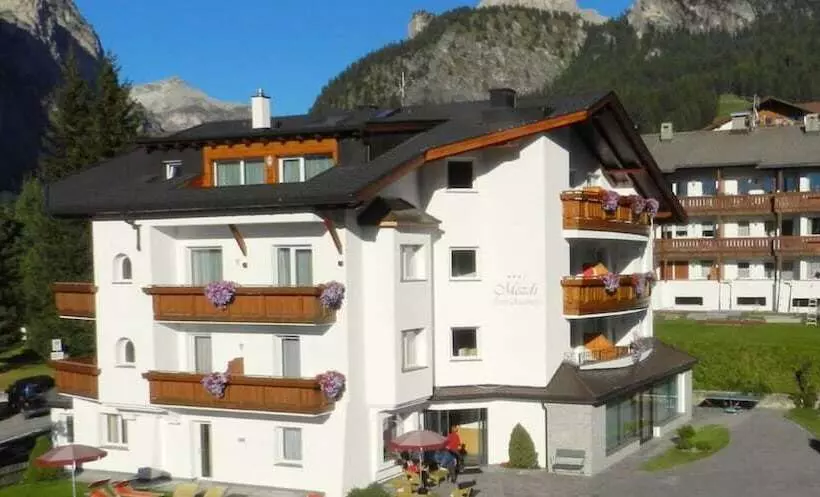 Garni Hotel Mezdi