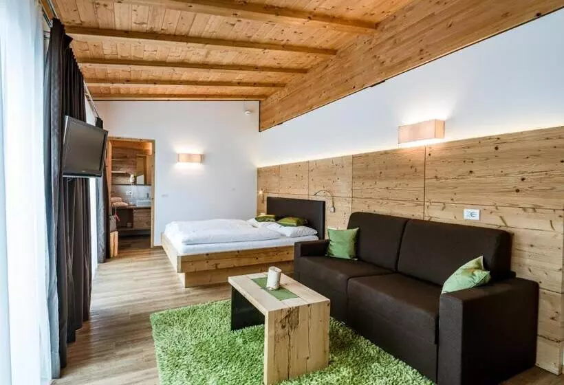 Garni Hotel Mezdi