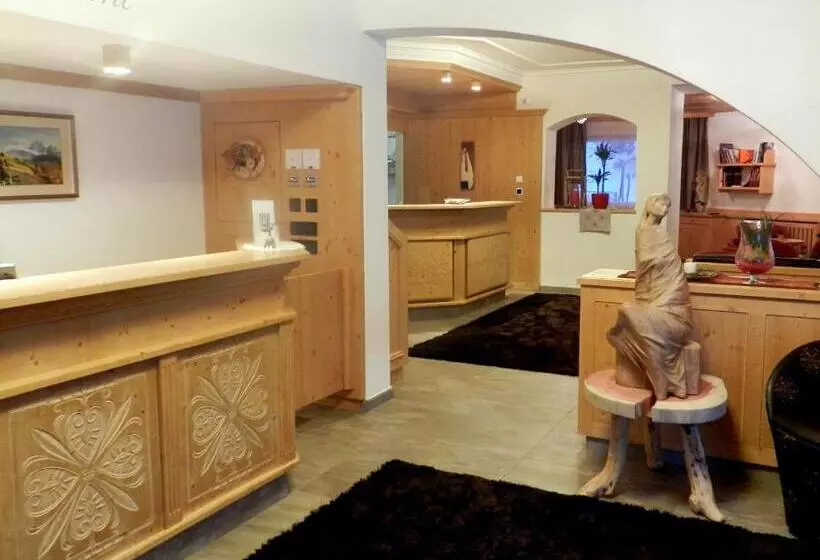 Garni Hotel Mezdi
