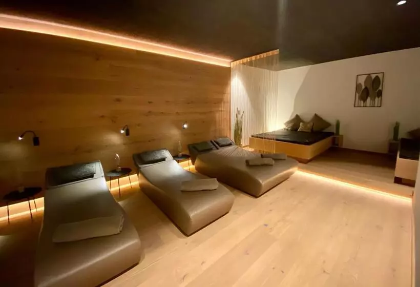 Garni Hotel Mezdi