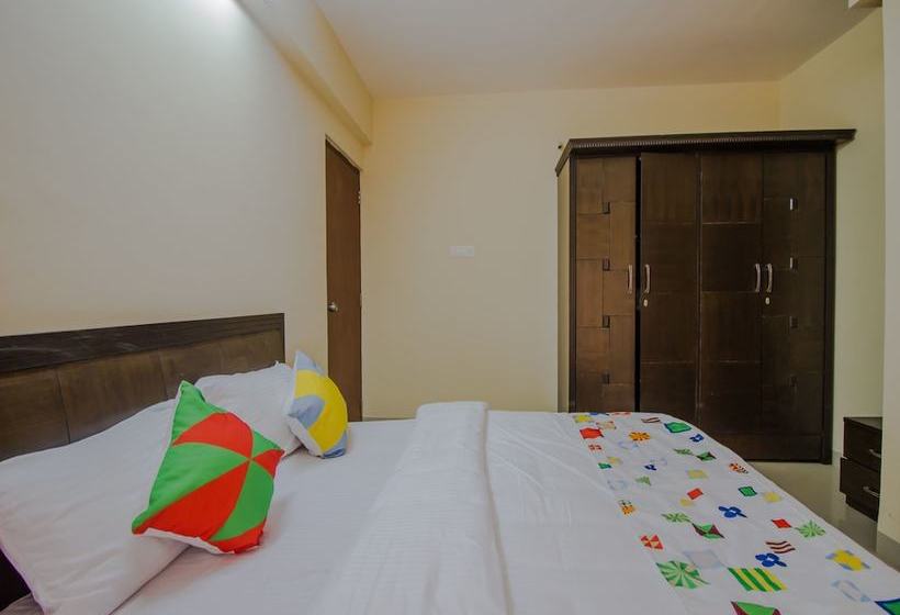 Home Luxurious 2bhk By Oyo Rooms