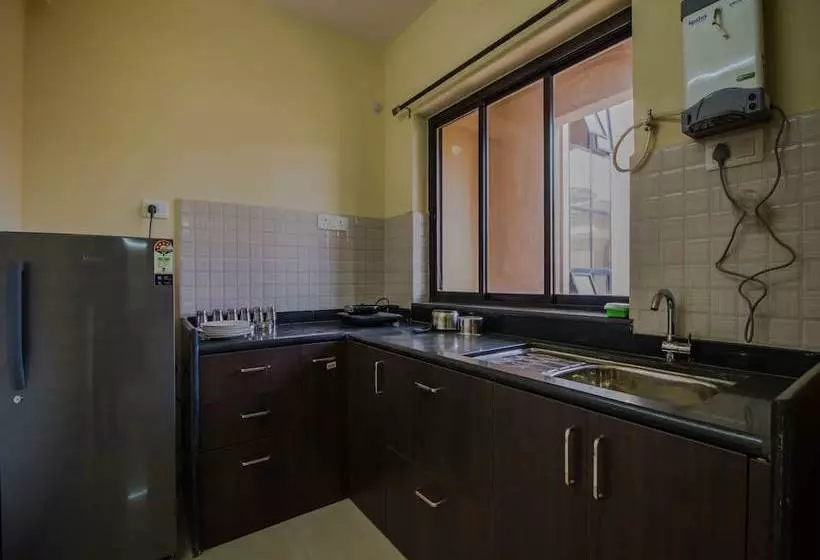 Home Luxurious 2bhk By Oyo Rooms