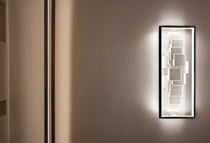 مسافرخانه The Snop House